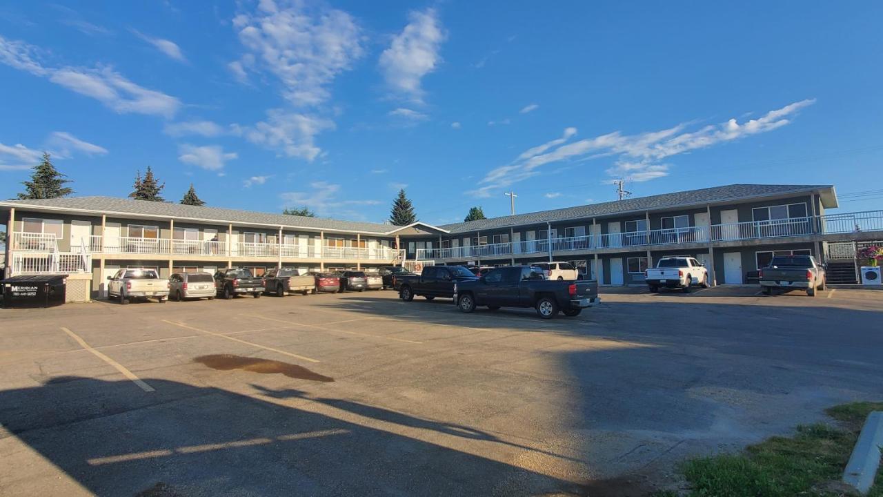 Shoreside Inn & Suites Wabamun Esterno foto